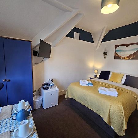 חלנדודנו The Tilstone Guest House מראה חיצוני תמונה