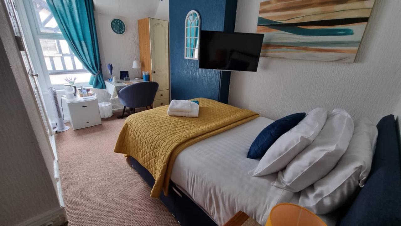 חלנדודנו The Tilstone Guest House מראה חיצוני תמונה