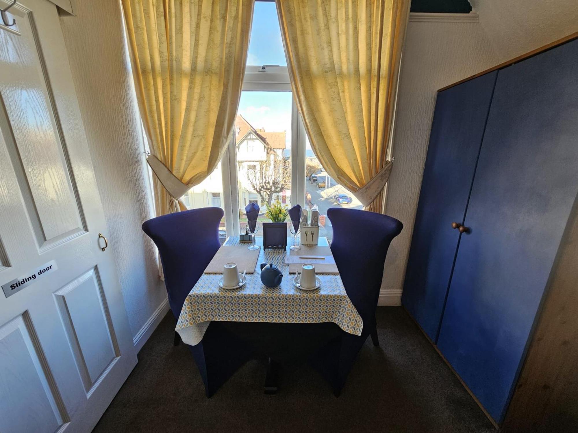 חלנדודנו The Tilstone Guest House מראה חיצוני תמונה